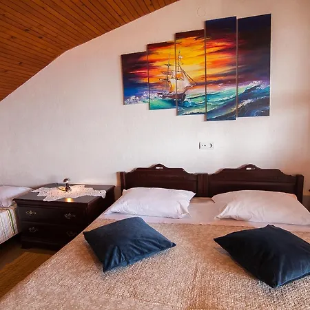 アパート Anka West Side ボル