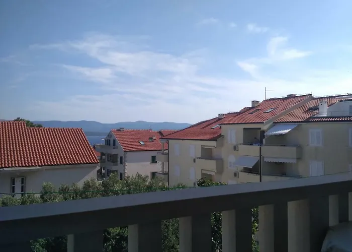 Anka West Side Apartment